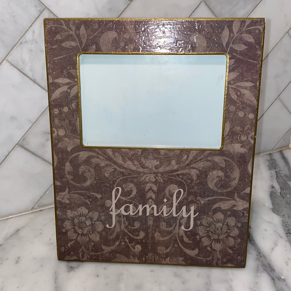 Marye Kelley Decoupage Family Frame
